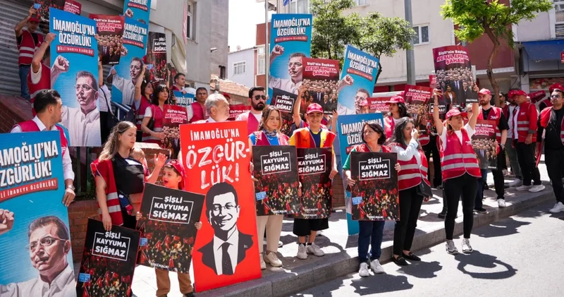 Şişli de CHP lilerden İmamoğlu yasağına karşı durma eylemi