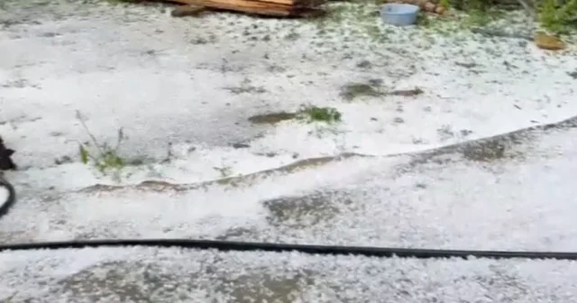 Yozgat’ı etkisi altına alan dolu bazı bölgeleri beyaza bürüdü VİDEO İZLE