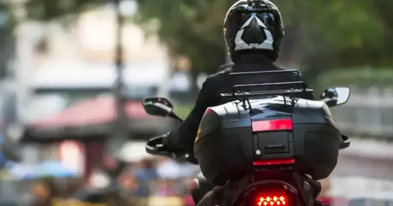 Motosiklet sürücüleri dikkat: Yeni trafik cezaları cep yakıyor!