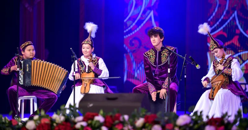 Kırgızistan da 5. Uluslararası Çocuk Folklor Festivali başladı