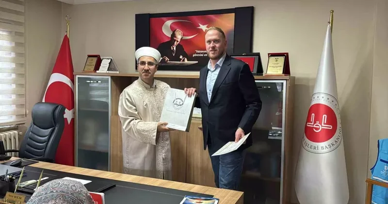İngiliz Simon, sevdiği kadın için Müslüman oldu