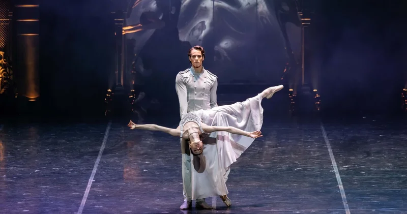 Rus Eifman Balesi nden AKM de Anna Karenina performansı