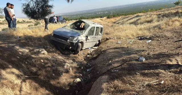 Halfeti gezisini kabusa çeviren kaza: Yaralılar var Şanlıurfa Haberleri