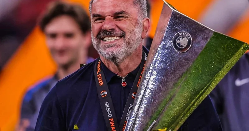 Tottenham 17 yıl sonra kupa kazandıran Postecoglou nu kovma kararı aldı Sözcü Gazetesi