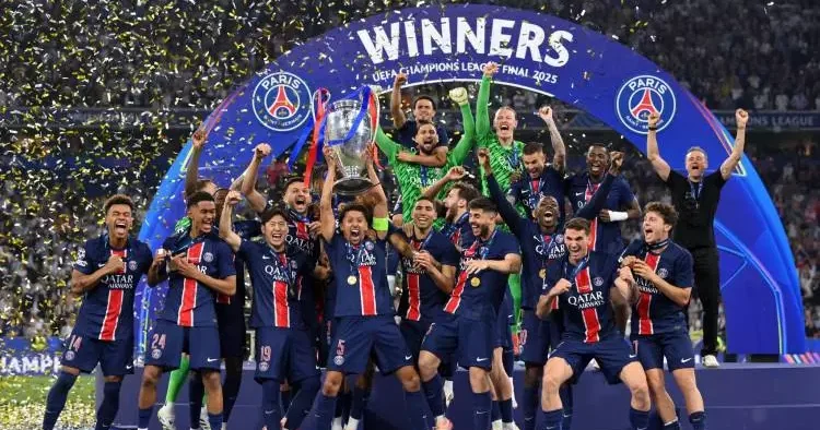 PSG den tarihi şampiyonluk! Devler Ligi kupasını ilk kez kaldırdılar
