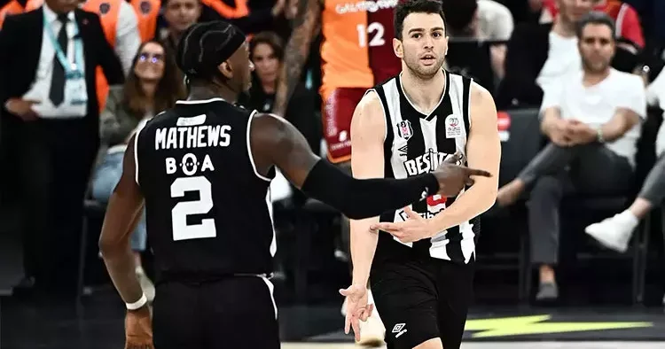 Beşiktaş Fibabanka, Galatasaray ı farklı geçti, yarı finale yükseldi!