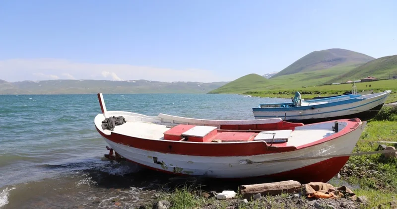Balık Gölü doğal güzelliğiyle ilgi çekiyor