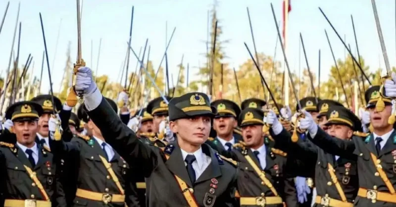 Atatürkçü teğmenlerin ihracına karşı çıkan 2 üyeye daha tasfiye iddiası! Sözcü Gazetesi