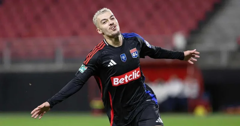 Fransızlar duyurdu! Mikautadze Süper Lig ekiplerinin radarında...