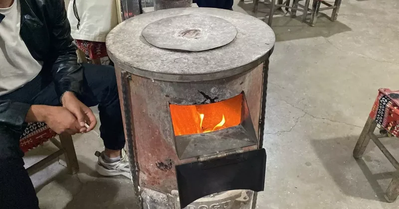 Yurdun bir kısmı kavrulurken, onlar soba yakıyor! Kış yeniden geldi