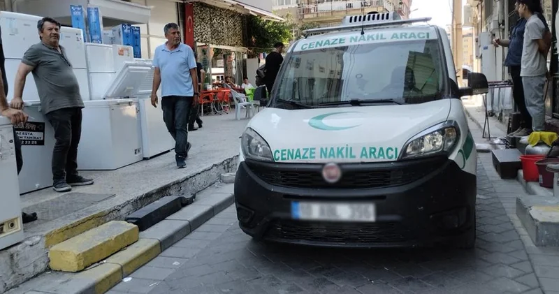 Denizli de yaşlı adam yaşadığı binanın teras katında korkunç halde ölü bulundu