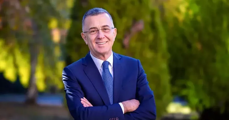 ‘Gençler, Türkiye’de kalmalı mıyım, gitmeli miyim diye soruyor’