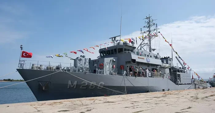 Mayın tarama gemisi TCG Amasra , Kırklareli nde ziyarete açıldı