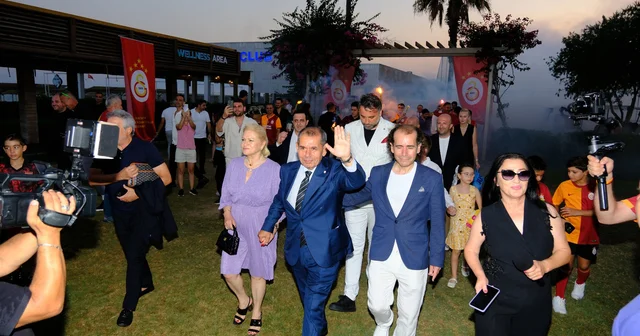 Antalya da Galatasaray ın 25 inci şampiyonluk coşkusu Antalya Haberleri