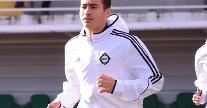 Yetiştiği kulübün profesyonel sözleşme teklifini kabul etmedi, Süper Lig ekibine imza attı