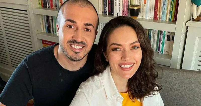 Ezgi Mola boşandıklarını açıklamıştı: Mustafa Aksakallı dan ilk paylaşım geldi