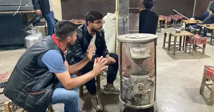 Bir ilimize kış geri geldi! Sıcaklık 15 dereceye kadar düştü! Sobalar kuruldu