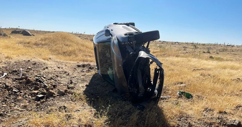 Şanlıurfa da feci kaza! Otomobil şarampole yuvarlandı; 1 ölü, 1 yaralı Sözcü Gazetesi