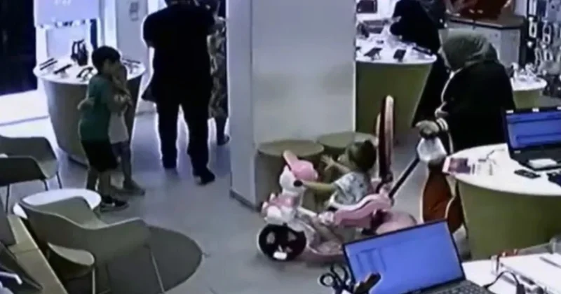 Bursa iki depremle sallandı, depreme yakalanan çocuklar birbirine sarıldı Sözcü Gazetesi
