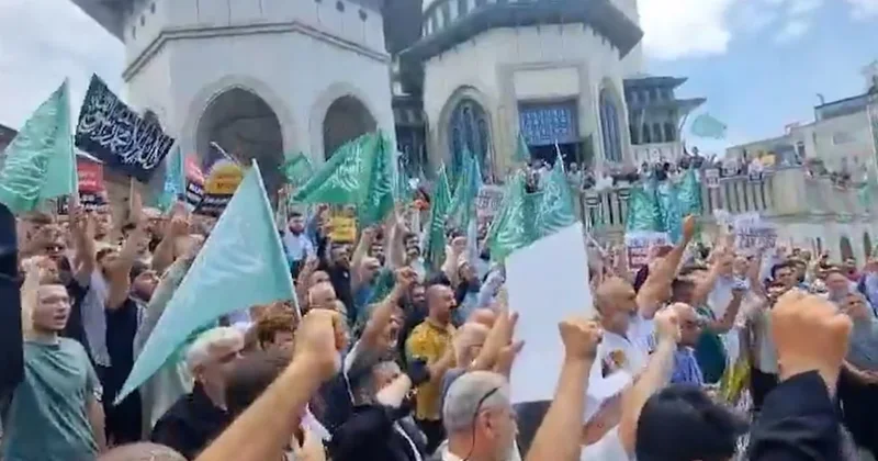 Bu nasıl yasak? Hilafet bayraklarıyla Taksim de eylem yaptılar Sözcü Gazetesi