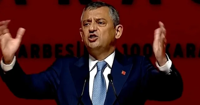 CHP Genel Başkanı Özgür Özel Leman dergisini bu sözlerle savundu: Kanatlar takılmış melek görüyorum VİDEO İZLE