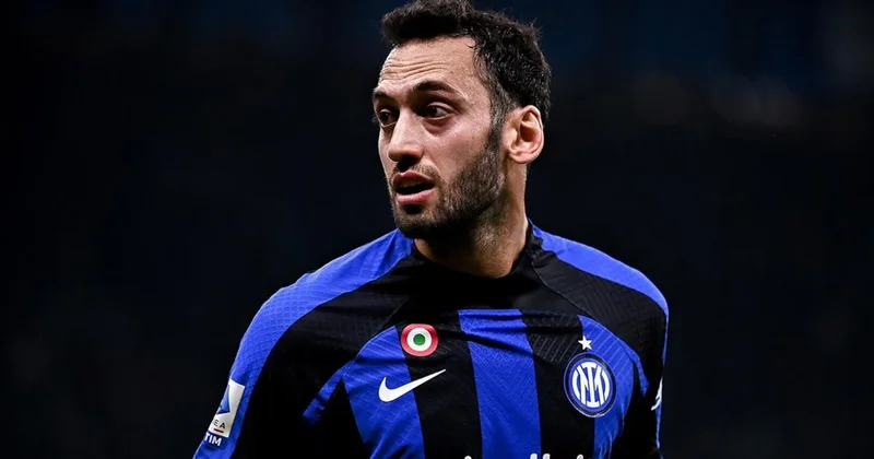 Hakan Çalhanoğlu ndan takım arkadaşlarına ihanet cevabı! Sözcü Gazetesi