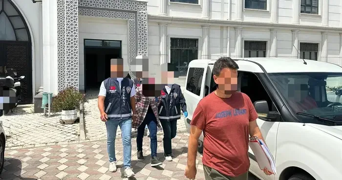 250 bin TL değerinde ziynet eşyası çalan ve 155 suç kaydı bulunan 2 şüpheli yakalandı