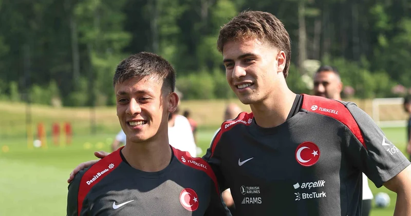 Arda Güler Güler kısa pas, sakinlik ve taktik zekâyı; Kenan Yıldız dikine oyun, dengesizlik ve bitiriciliği temsil ediyor