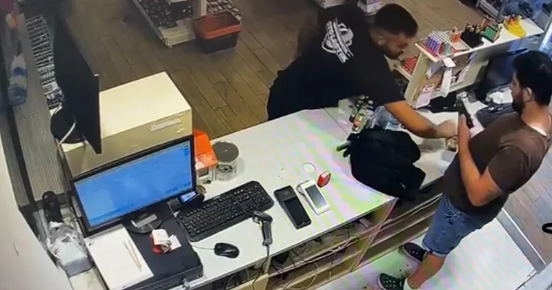 Veresiye sigara vermeyen çalışanı bıçakladılar