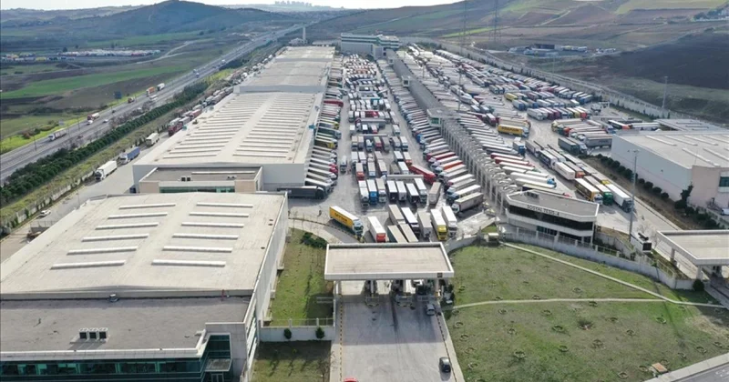 Türkiye nin 5 aylık ihracatının yarısı 7 gümrük noktasından gerçekleştirildi
