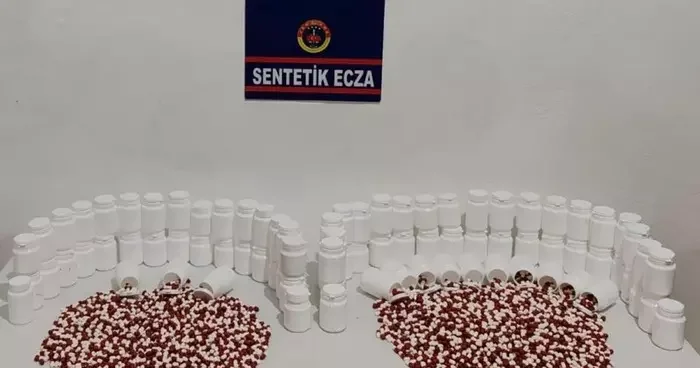 Manisa da operasyon! 5 binin üzerinde sentetik ecza hapı ele geçirildi