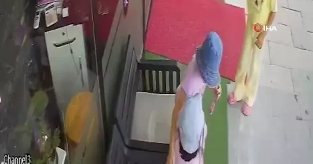 Boğazına şeker kaçan çocuğu kuaför kurtardı