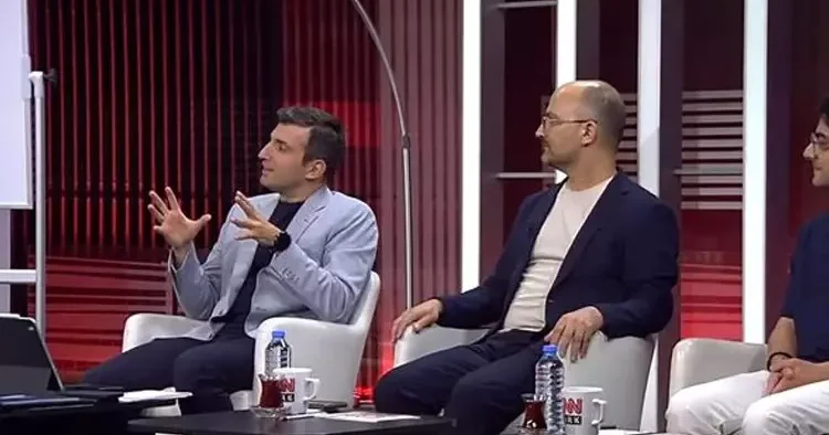 Selçuk Bayraktar CNN Türk te açıklamalarda bulunuyor