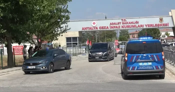 Kemal Kılıçdaroğlu, Muhittin Böcek’i ziyaret etti!