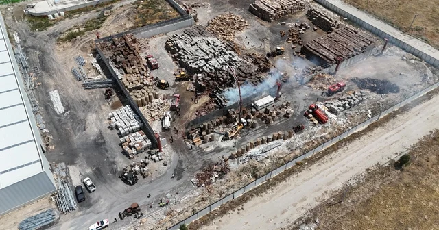 Çankırı da kağıt fabrikasında çıkan yangın hasara neden oldu Çankırı Haberleri