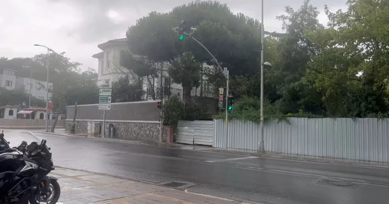 İstanbul a beklenen yağış geldi