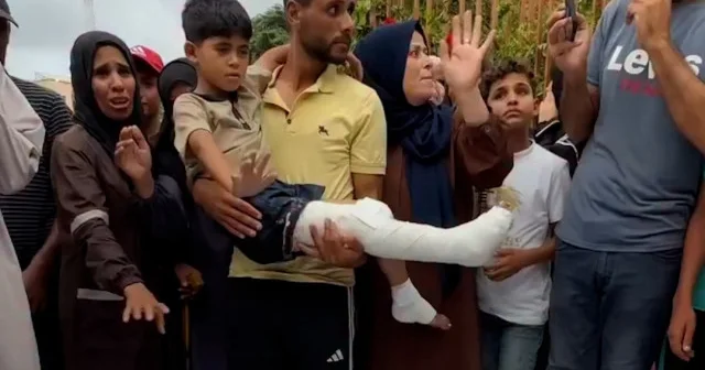 Gazzeli küçük Fara ailesine alçılar içinde veda etti VİDEO İZLE