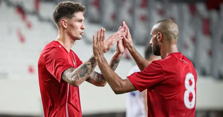 Antalyaspor, Skhupi karşısında 6 1 ile güldü!