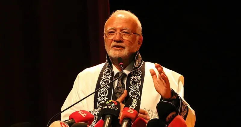 AK Parti’li Elitaş: Bilgiye ulaşmak o kadar kolay ki, cebinizde dünyayı taşıyorsunuz