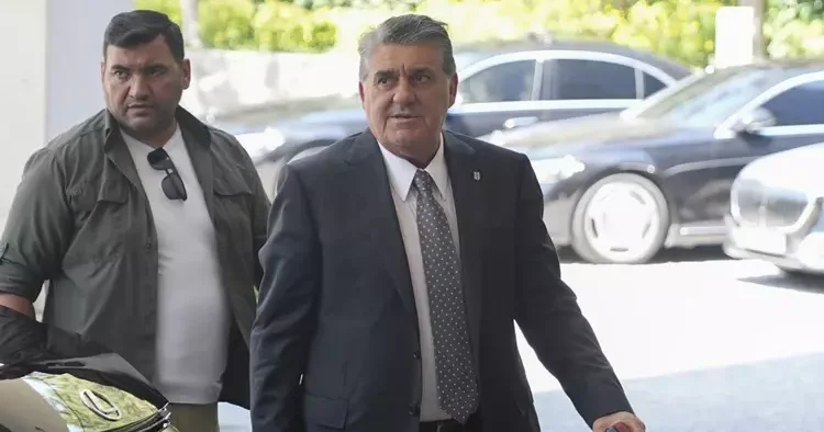 Beşiktaş ta Solskjaer için gözler başkan Serdal Adalı da!