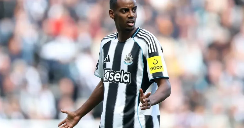 Newcastle, Isak için yapılan 140 milyon euroluk tarihi teklifi reddetti