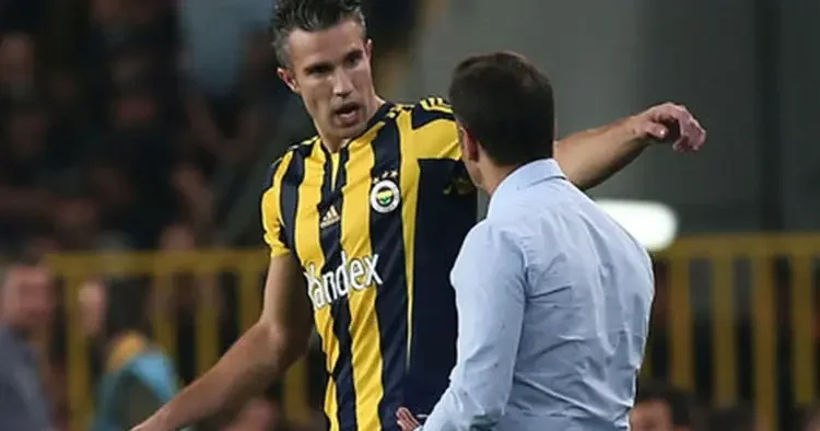 Fenerbahçe nin eski golcüsü Robin van Persie’den yıllar sonra Vitor Pereira itirafı: Garip bir adam, gözlerime bakıp doğru karar vermedi