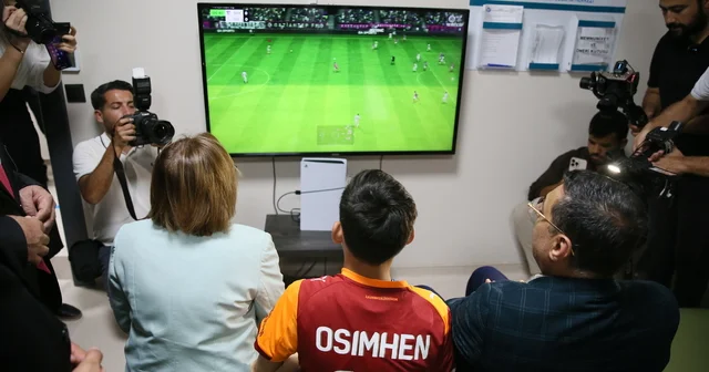 Kol protezine kavuşan Mehmet Efe, konsolla oyun oynama hayalini gerçekleştirdi Gaziantep Haberleri