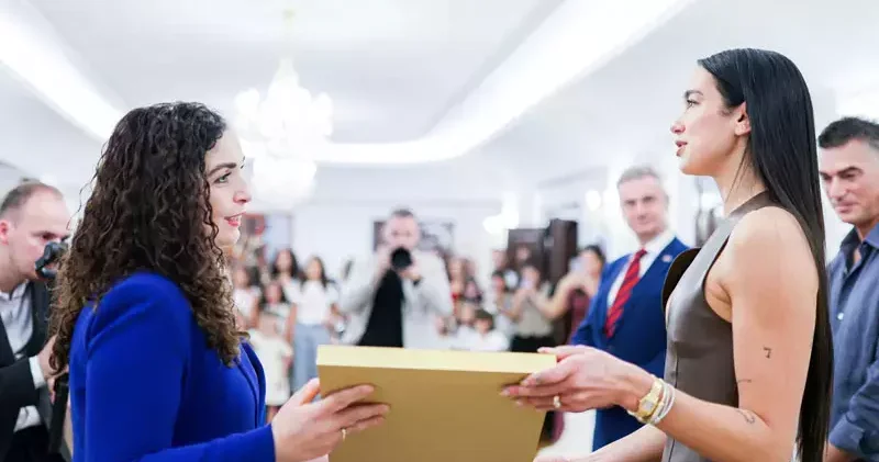 Dua Lipa, Kosova Cumhuriyeti vatandaşlığı aldı