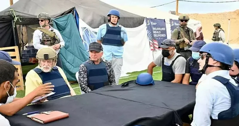 ABD temsilcileri, Gazze’deki yardım merkezinde