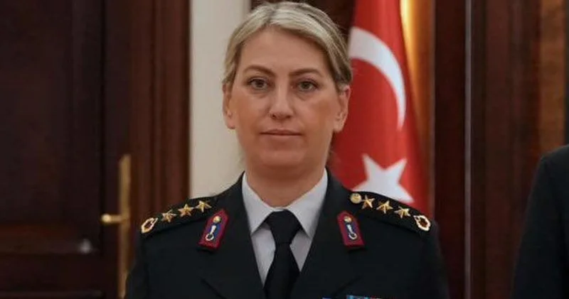 Türkiye nin ilk kadın jandarma il komutanı, generalliğe terfi etti Son dakika haberleri