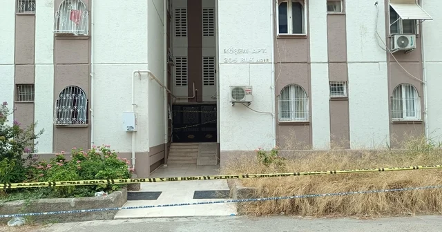 Adana da merdiveni çöken apartmanda mahsur kalan 20 kişiyi itfaiye kurtardı Adana Haberleri