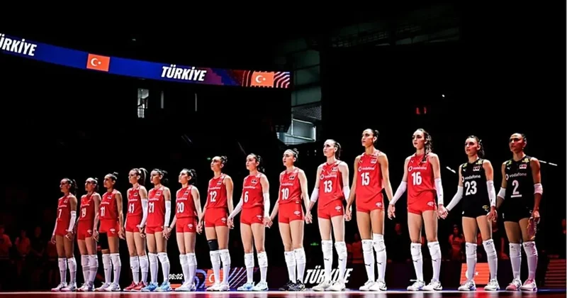 A Milli Kadın Voleybol Takımı, Dünya Şampiyonası hazırlıkları için Antalya ya gitti
