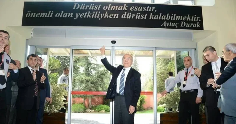 Eski Adana Belediye Başkanı uçakta kalp krizi geçirdi! Sözcü Gazetesi