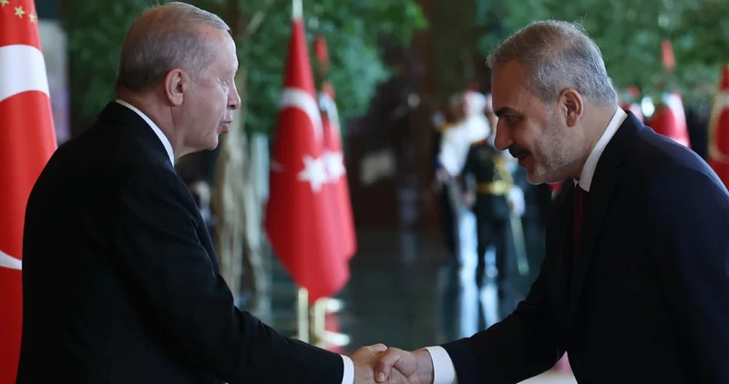 Abdulkadir Selvi kritik kulis başlığı atıp Hakan Fidan övdü! Bahsetmelere doyamadı